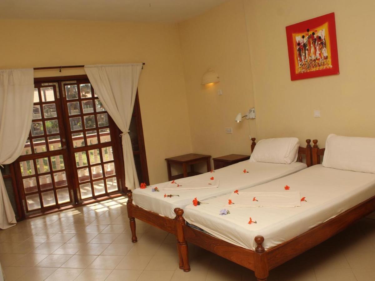 Lemon Creek Hotel Resort Bijilo Exterior foto