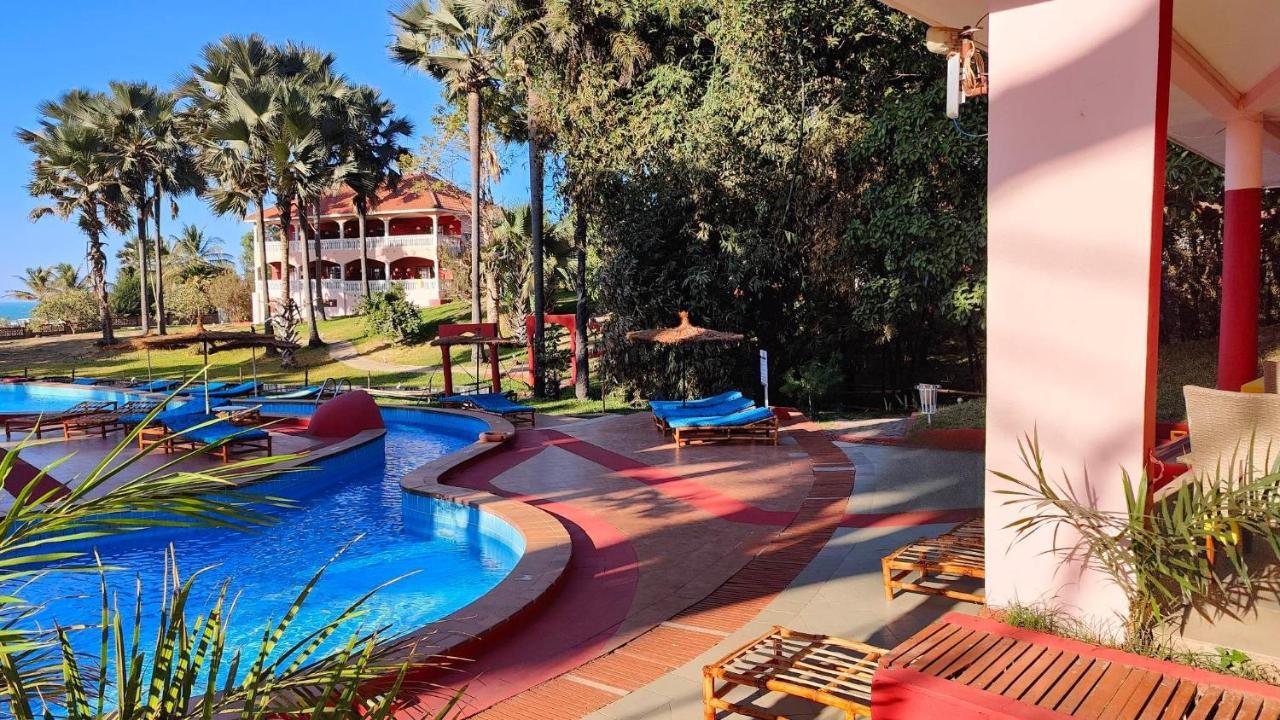 Lemon Creek Hotel Resort Bijilo Exterior foto